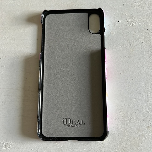 iPhone Peony Garden XS Max case - Picture 2 of 3